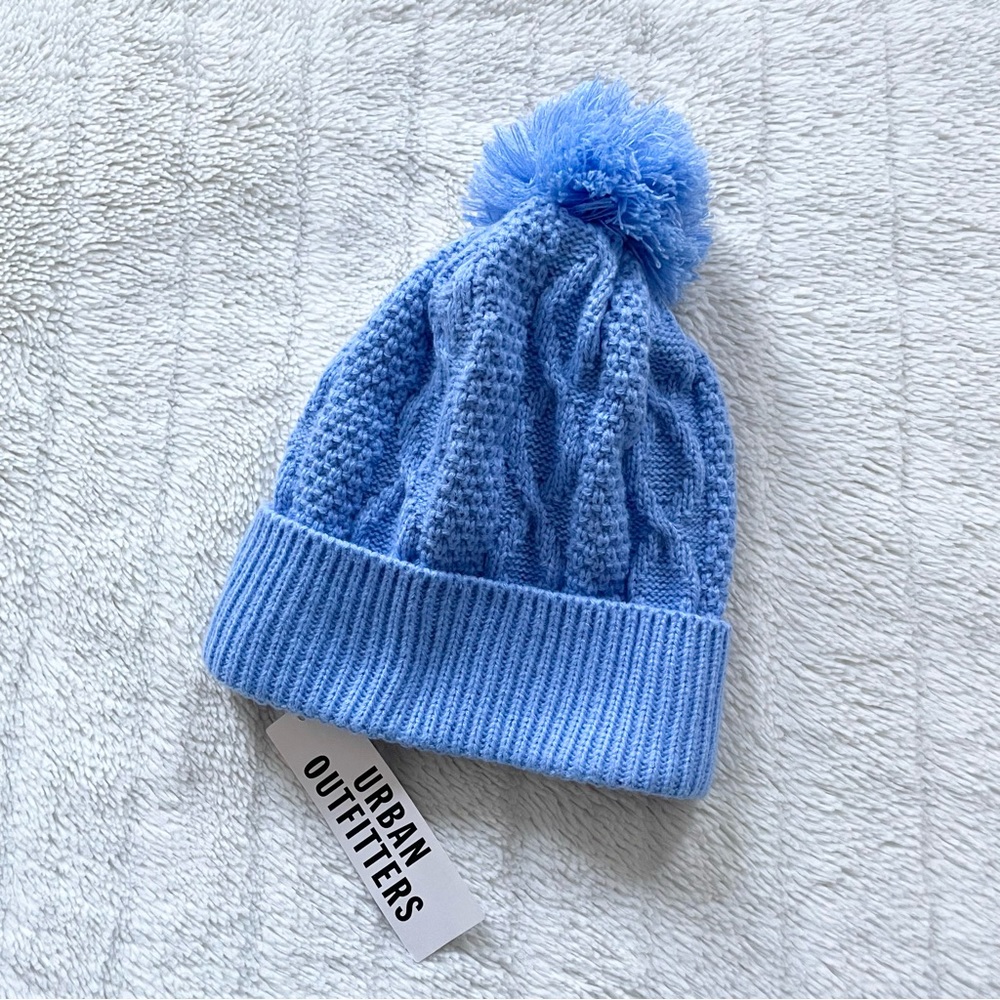 Cable-Knit Pom Beanie in Blue
